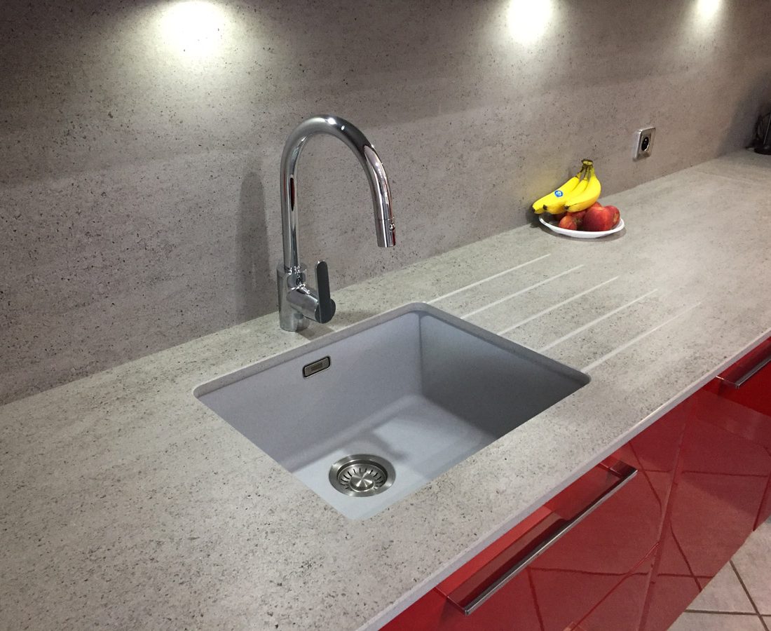 Sapelli massif natural